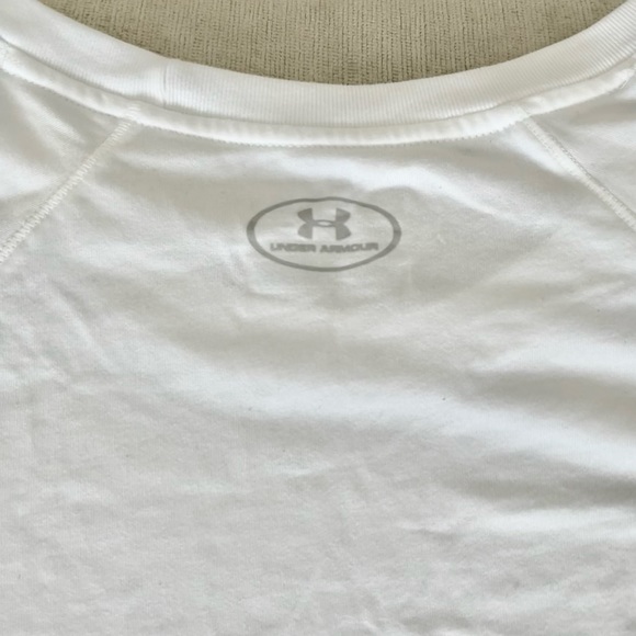 White & Navy Under Armour Drifit T Shirt Bundle - Picture 11 of 11
